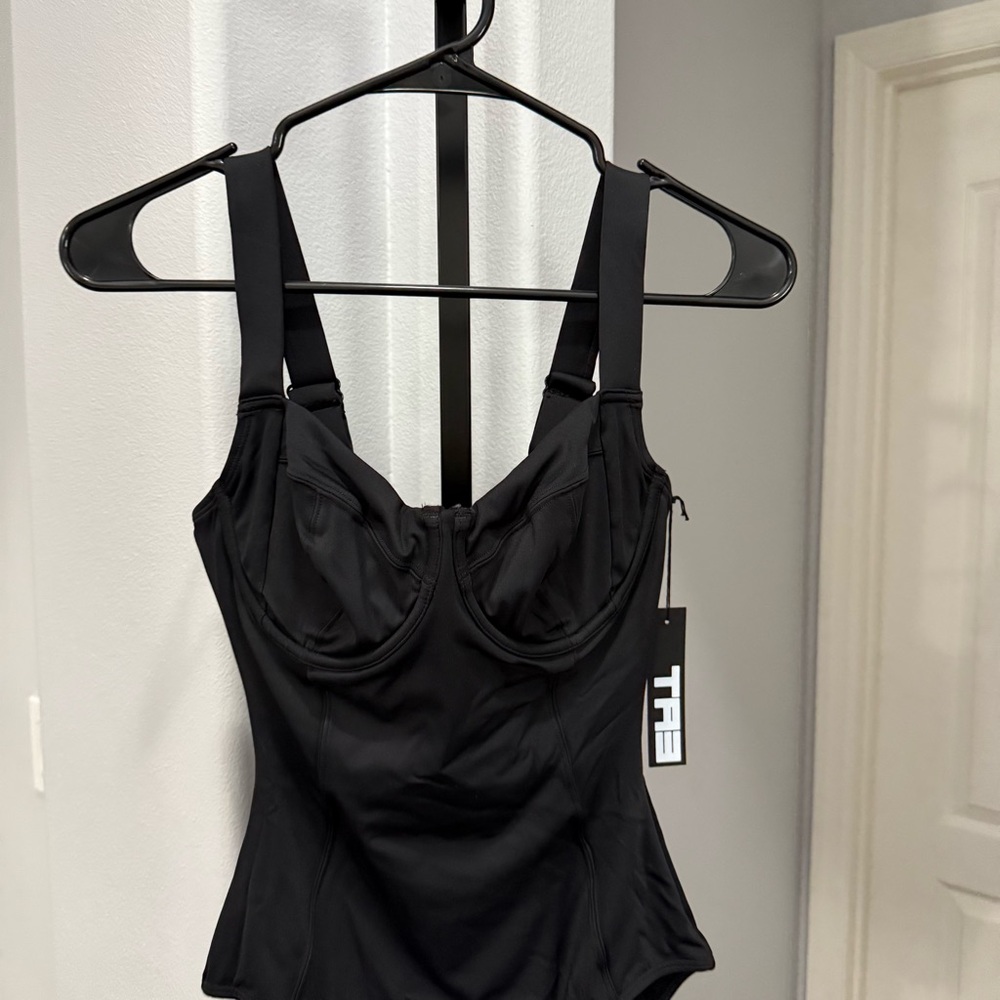 Ta3 Lifty One Piece Shapewear Swim Black Small Regular /Long D/DD NWT $188 - Picture 2 of 6